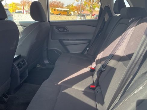 Used 2024 Nissan Rogue S image 7