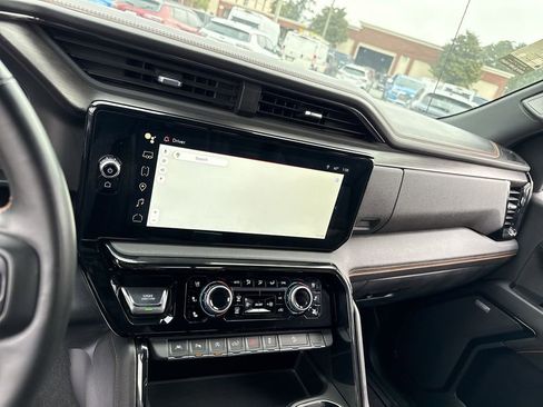 Used 2023 GMC Sierra 1500 AT4 w/ Technology Package image 21