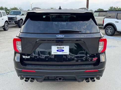 Certified 2024 Ford Explorer ST w/ Equipment Group 401A AWD/4WD image 9