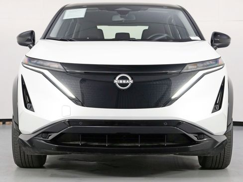 Used 2023 Nissan Ariya FWD image 6