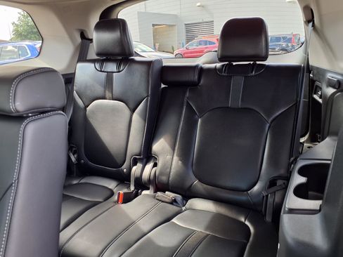 Certified 2025 Honda Pilot EX-L image 19