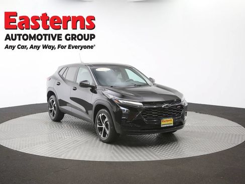 Used 2024 Chevrolet Trax RS FWD image 48