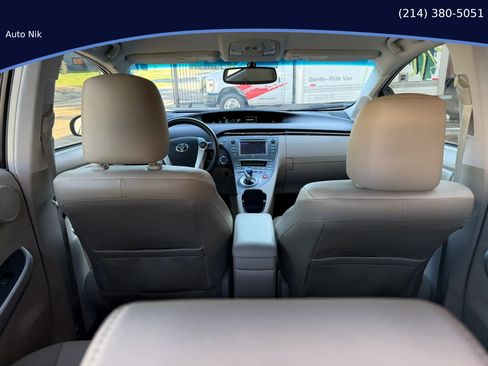 Used 2012 Toyota Prius Four image 22