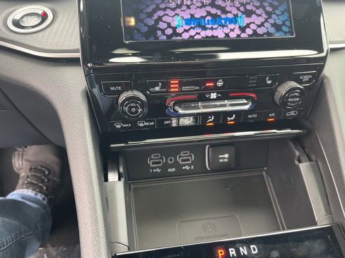 New 2025 Jeep Grand Cherokee Altitude image 23