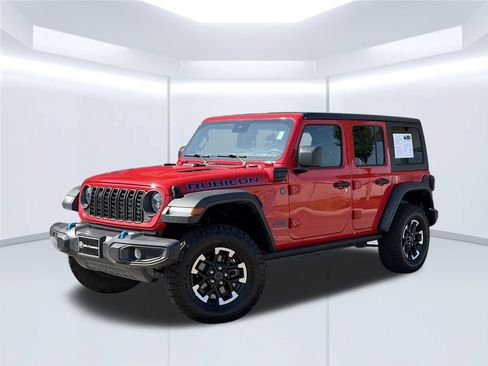 Used 2025 Jeep Wrangler Unlimited Rubicon 4xe w/ Convenience Group AWD/4WD image 1