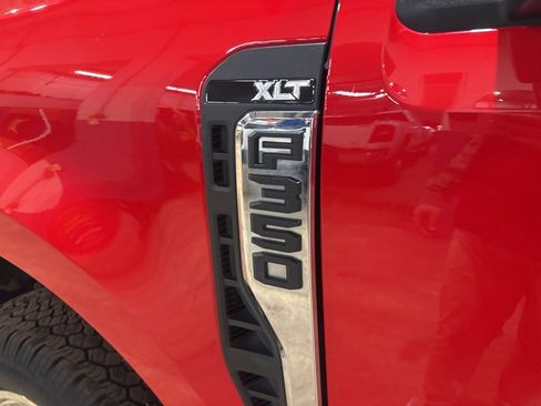 Used 2023 Ford F350 XLT image 7