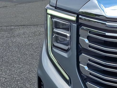Used 2025 GMC Sierra 1500 Denali w/ Denali Reserve Package AWD/4WD image 29