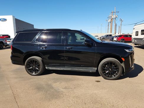 Used 2022 Cadillac Escalade Premium Luxury w/ LPO, Floor Liner Package image 5