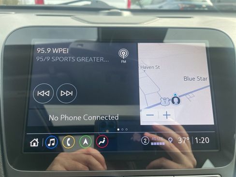 Used 2023 Chevrolet Malibu LT w/ Midnight Edition image 13