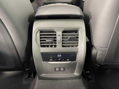 New 2026 BMW 330i Sedan w/ M Sport Package image 30