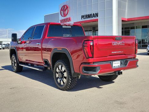 Used 2024 GMC Sierra 2500 Denali w/ Technology Package image 3