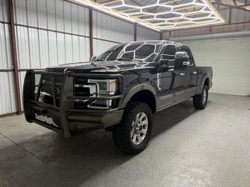 Used 2020 Ford F250 King Ranch w/ King Ranch Ultimate Package AWD/4WD image 3