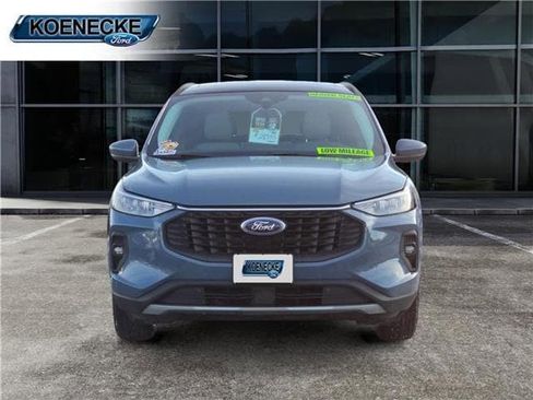 Used 2025 Ford Escape SE image 8