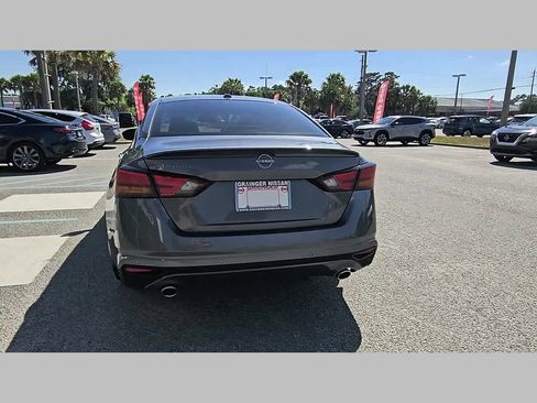 Used 2025 Nissan Altima 2.5 SV w/ SV Special Edition Package FWD image 30