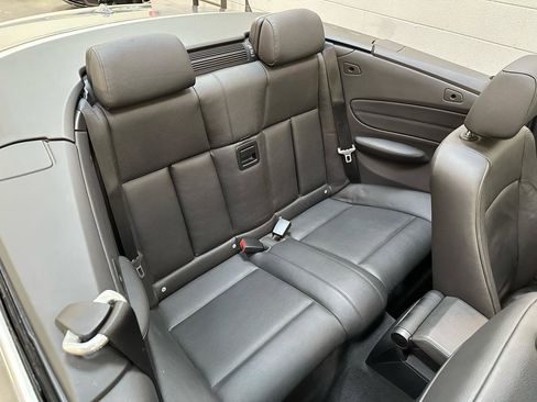 Used 2011 BMW 135i Convertible image 12