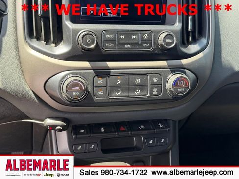 Used 2018 Chevrolet Colorado Z71 AWD/4WD image 24