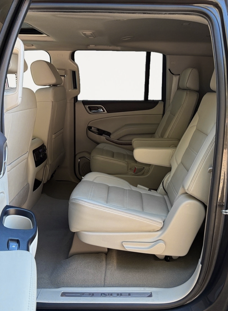 Used 2020 GMC Yukon XL Denali AWD/4WD image 13