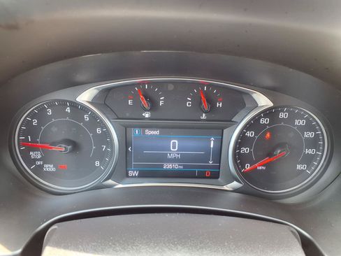 Used 2024 GMC Terrain SLE FWD image 13