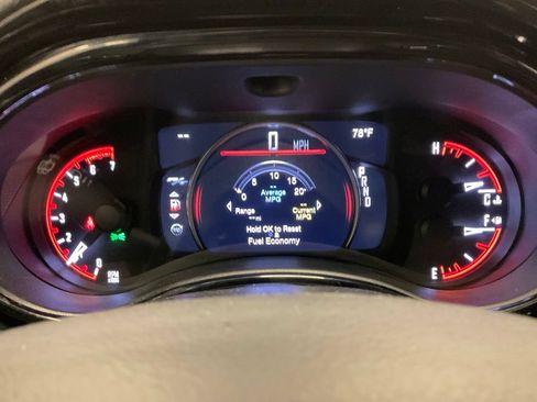 Used 2024 Dodge Durango R/T w/ Trailer Tow Group IV AWD/4WD image 2