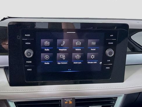 New 2026 Volkswagen Taos SE AWD/4WD image 15