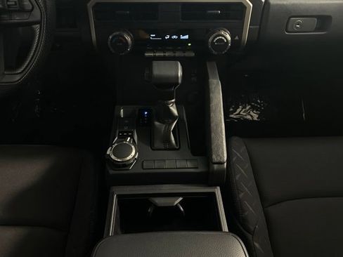Used 2026 Toyota Tacoma SR AWD/4WD image 17