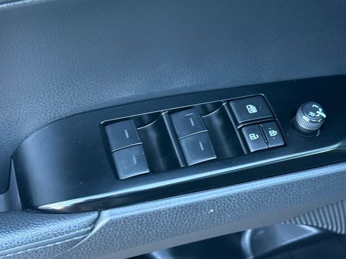 Used 2025 Toyota Camry XSE FWD image 12