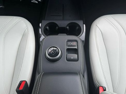 Used 2021 Ford Mustang Mach-E Premium image 19