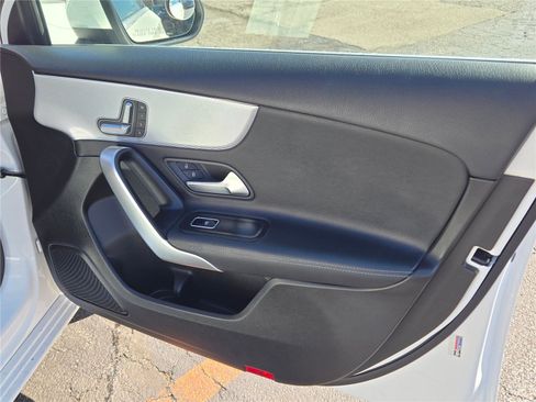 Used 2019 Mercedes-Benz A 220 4MATIC image 6