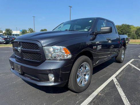Used 2019 RAM 1500 Express w/ Express Value Package AWD/4WD image 8