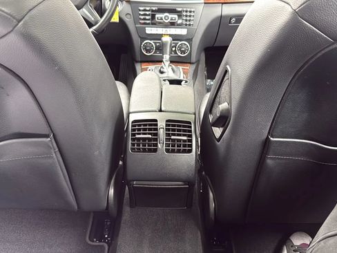 Used 2014 Mercedes-Benz C 300 4MATIC Sedan image 38