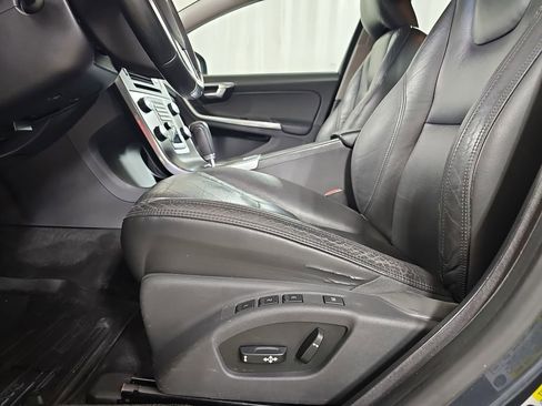 Used 2012 Volvo S60 T5 image 33