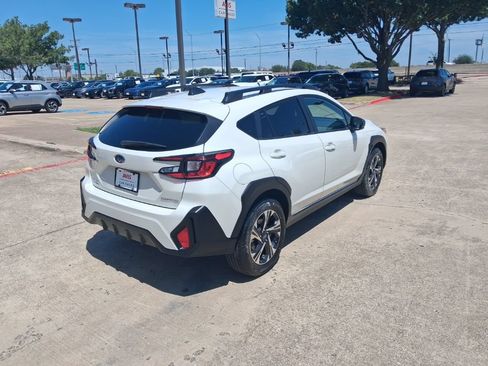 Used 2025 Subaru Crosstrek 2.5i Premium AWD/4WD image 8