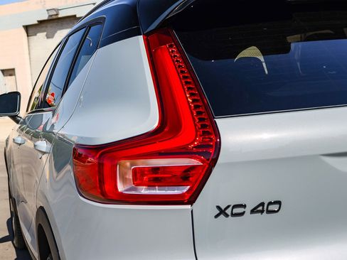 New 2026 Volvo XC40 B5 Ultra w/ Climate Package image 11