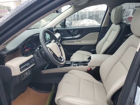 New 2026 Lincoln Corsair Grand Touring image 12