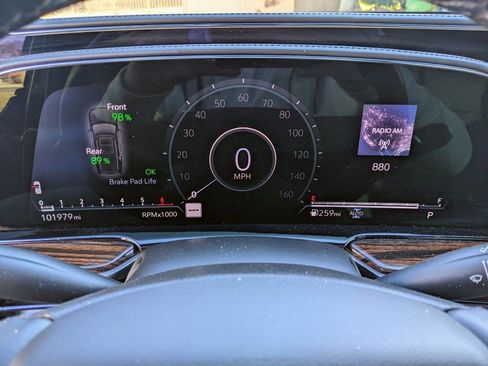 Used 2021 Cadillac Escalade Premium Luxury w/ Performance Package image 21