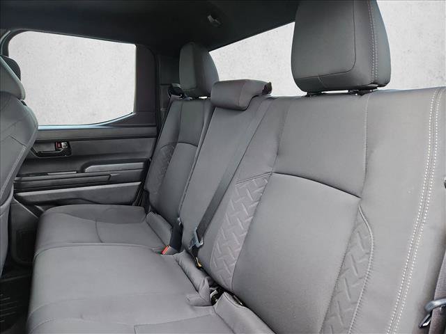 Used 2025 Toyota Tacoma SR5 AWD/4WD image 17
