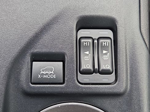 Used 2021 Subaru Crosstrek 2.5i Limited AWD/4WD image 17