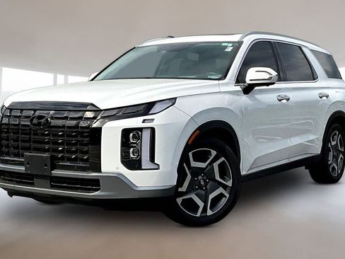 Used 2023 Hyundai Palisade Limited w/ Cargo Package AWD/4WD image 3