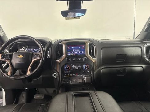 Used 2020 Chevrolet Silverado 2500 High Country w/ Z71 Off-Road Package AWD/4WD image 36