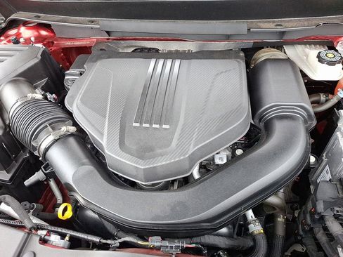 Used 2024 Chevrolet Traverse RS image 30