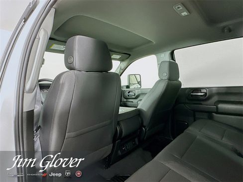 Used 2025 Chevrolet Silverado 2500 Custom w/ Custom Convenience Package image 17