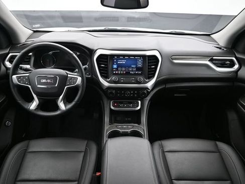 Used 2023 GMC Acadia SLT w/ Technology Package AWD/4WD image 21
