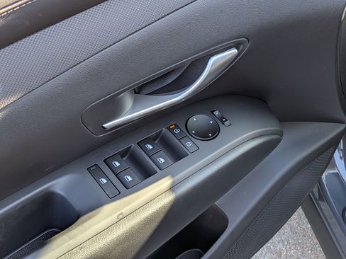 New 2026 Hyundai Tucson SEL image 16