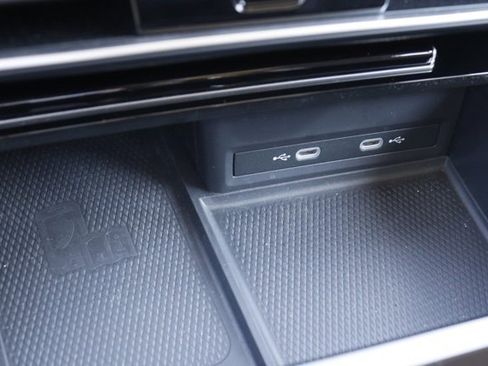 Used 2024 Volkswagen Atlas Peak Edition SE image 30