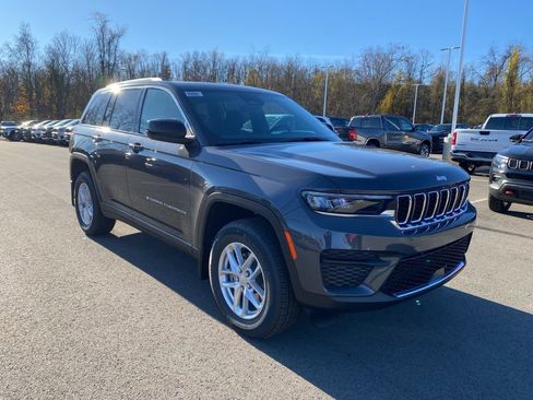 New 2025 Jeep Grand Cherokee Laredo X w/ Luxury Tech Group I AWD/4WD image 1