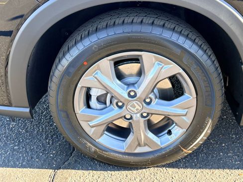New 2026 Honda HR-V LX image 9