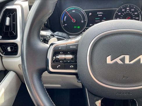 Used 2022 Kia Sorento SX AWD/4WD image 18