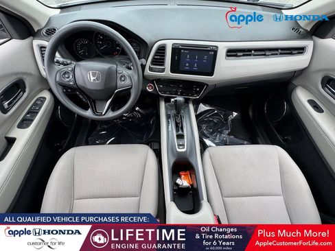 Used 2018 Honda HR-V EX image 17