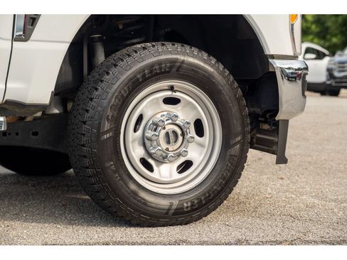 Used 2023 Ford F250 XL w/ XL Chrome Package AWD/4WD image 10