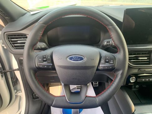 Used 2024 Ford Escape ST-Line w/ Tech Pack #1 AWD/4WD image 26
